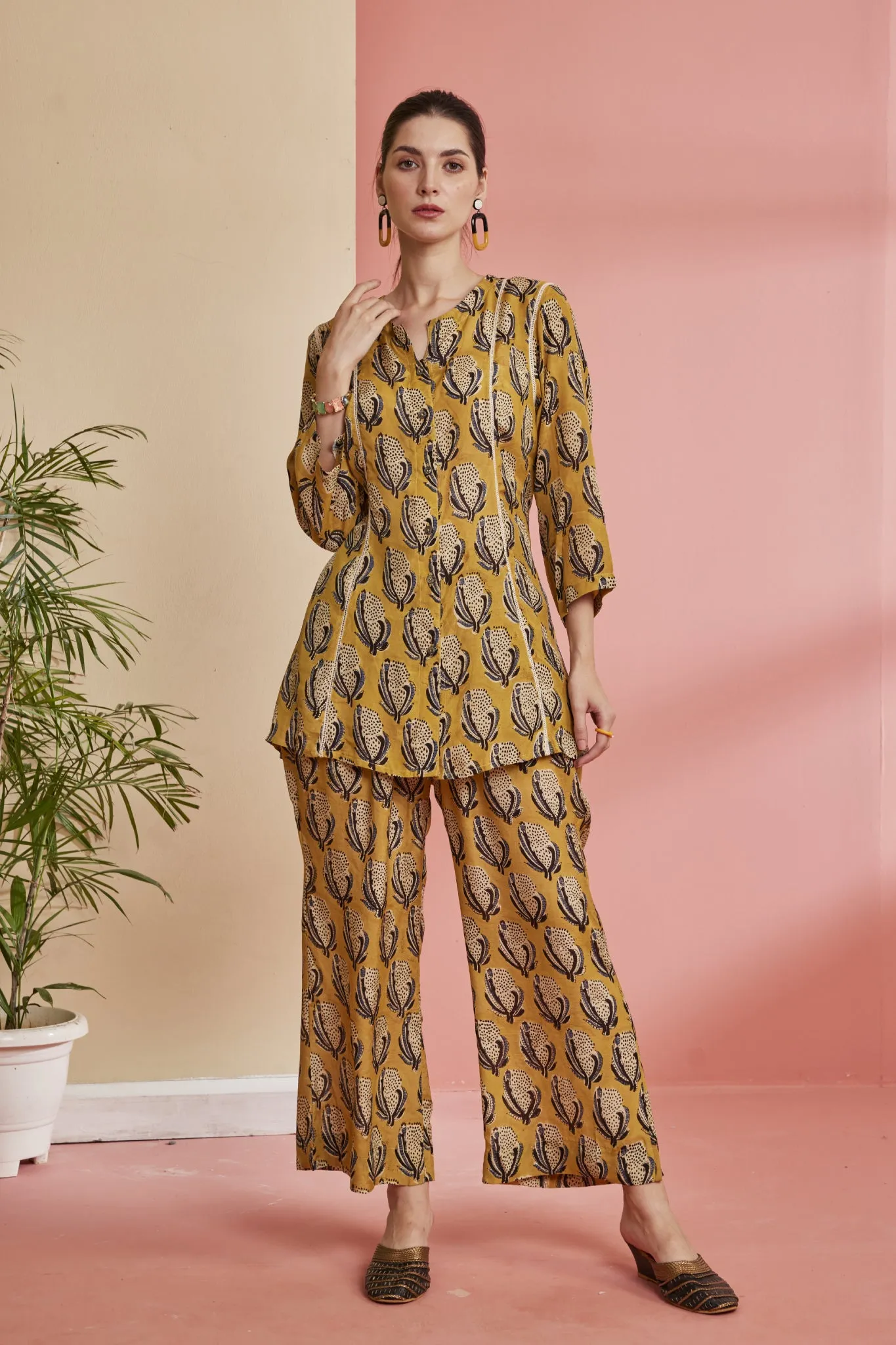 Mustard:Hand-Blocked Bagru Print Shirt