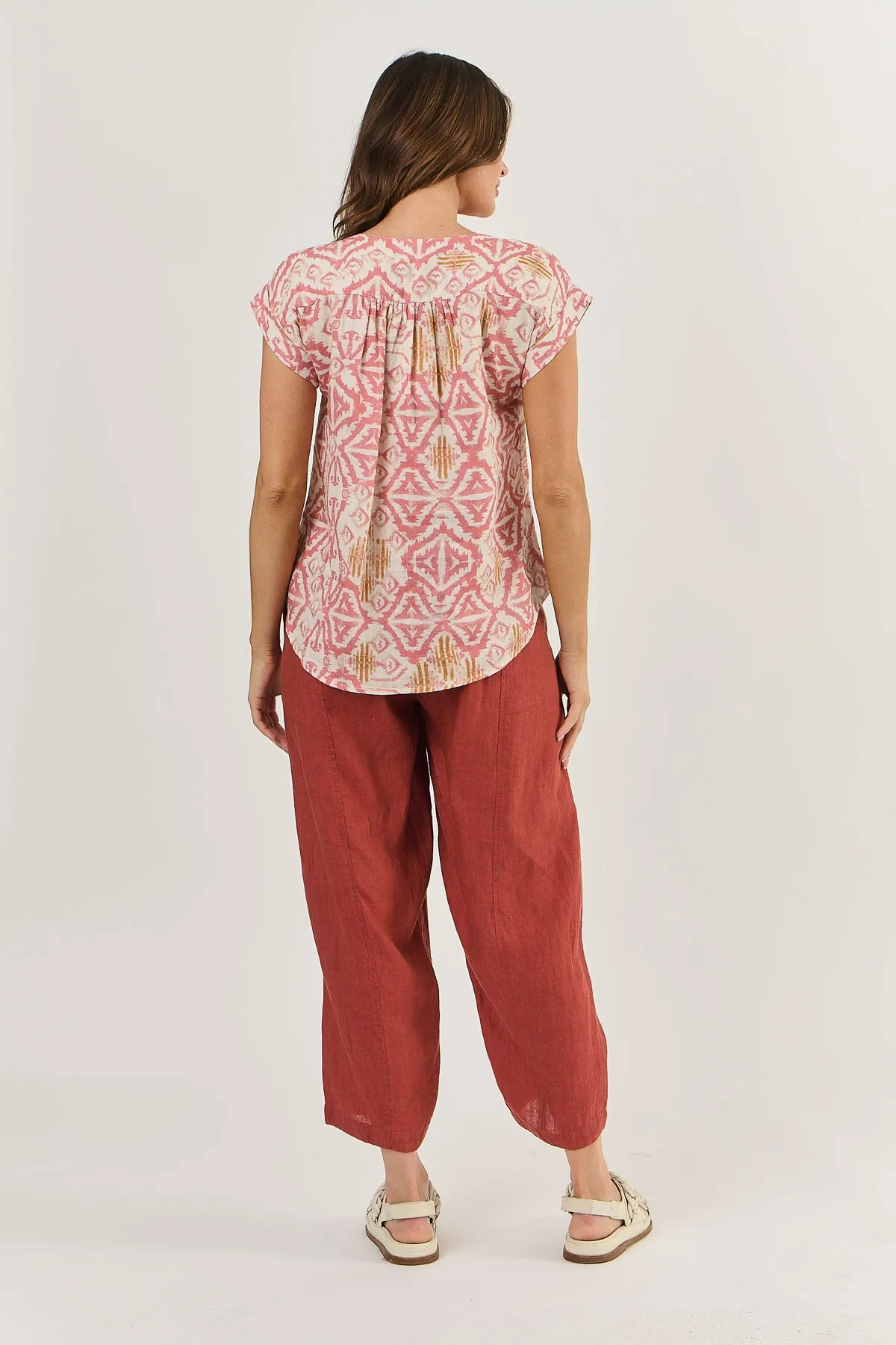 Naturals by O & J Linen V Tee - Ikat (GA373)